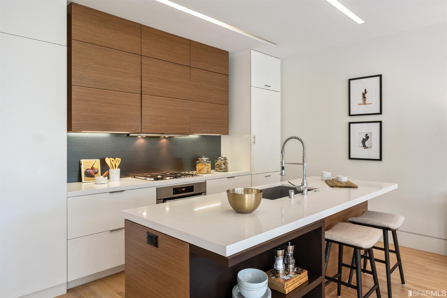 1250 Leavenworth Street Unit: 1