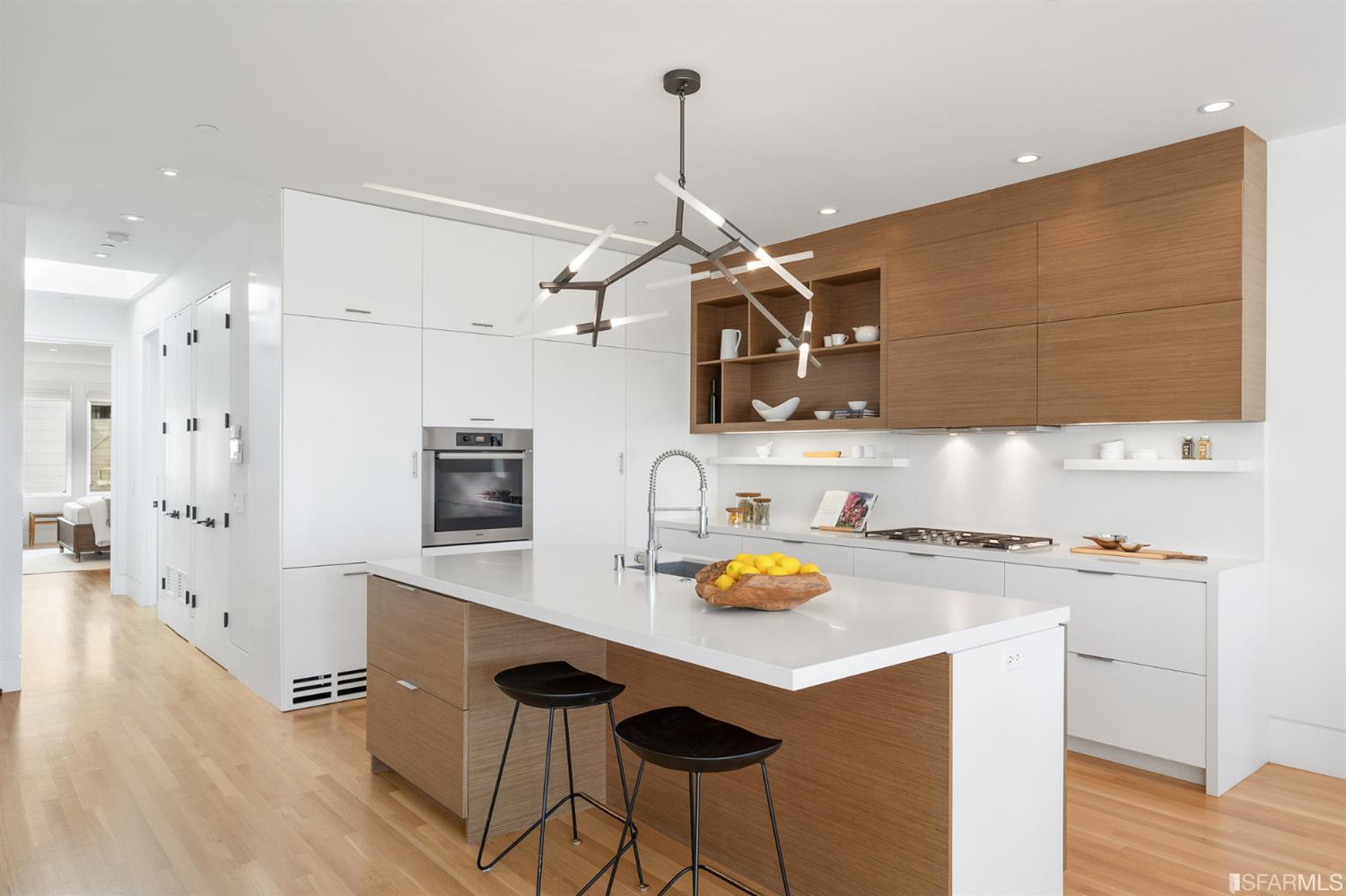 1250 Leavenworth Street Unit: 3