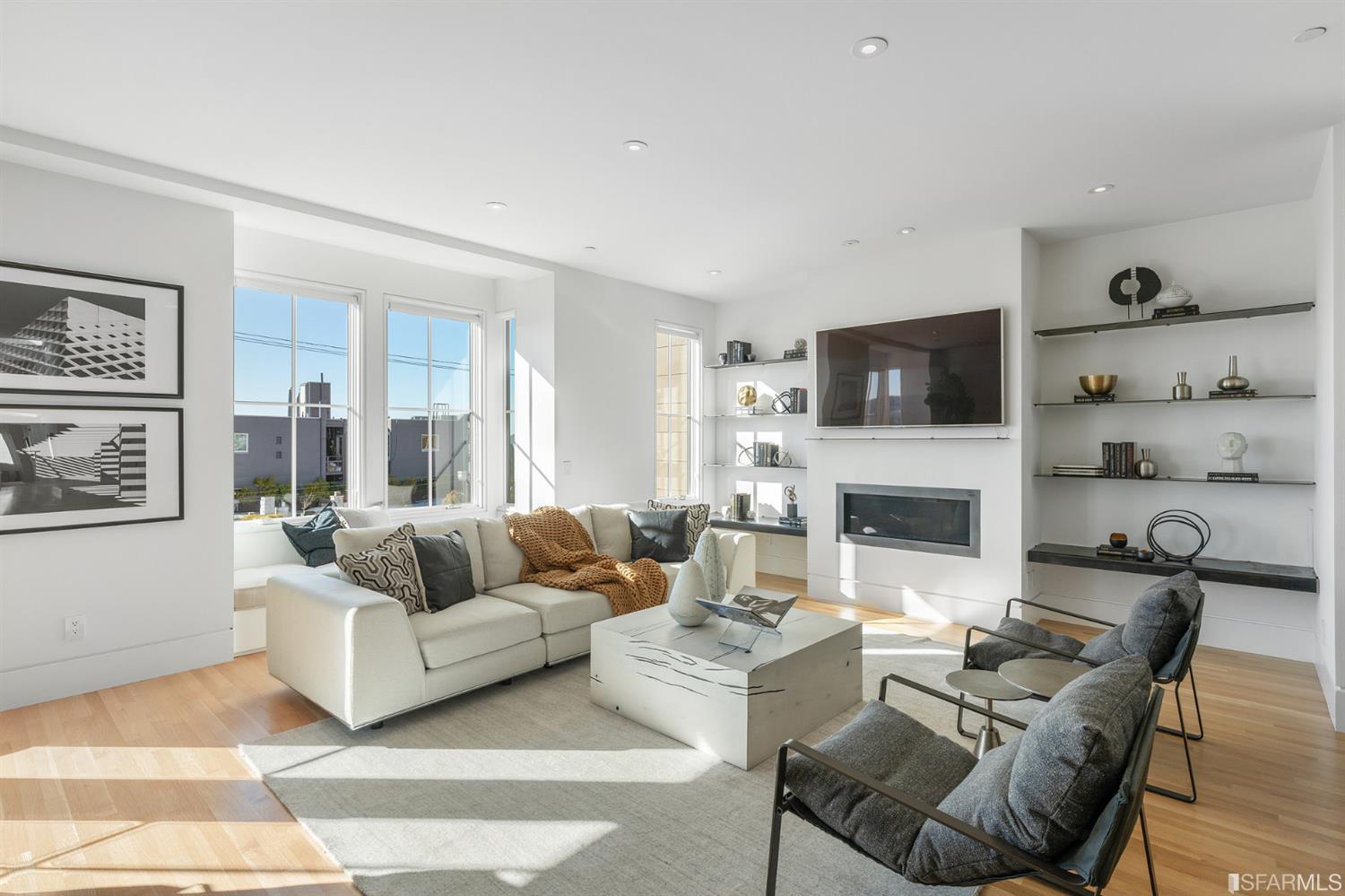 1250 Leavenworth Street Unit: 3