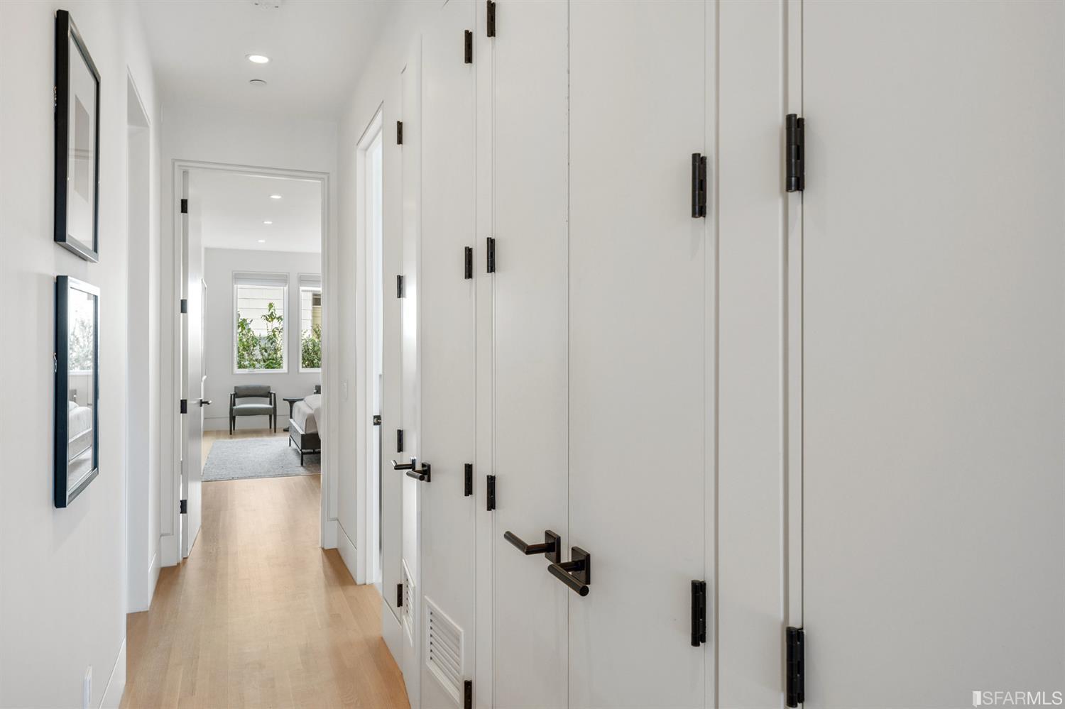 1250 Leavenworth Street Unit: 2