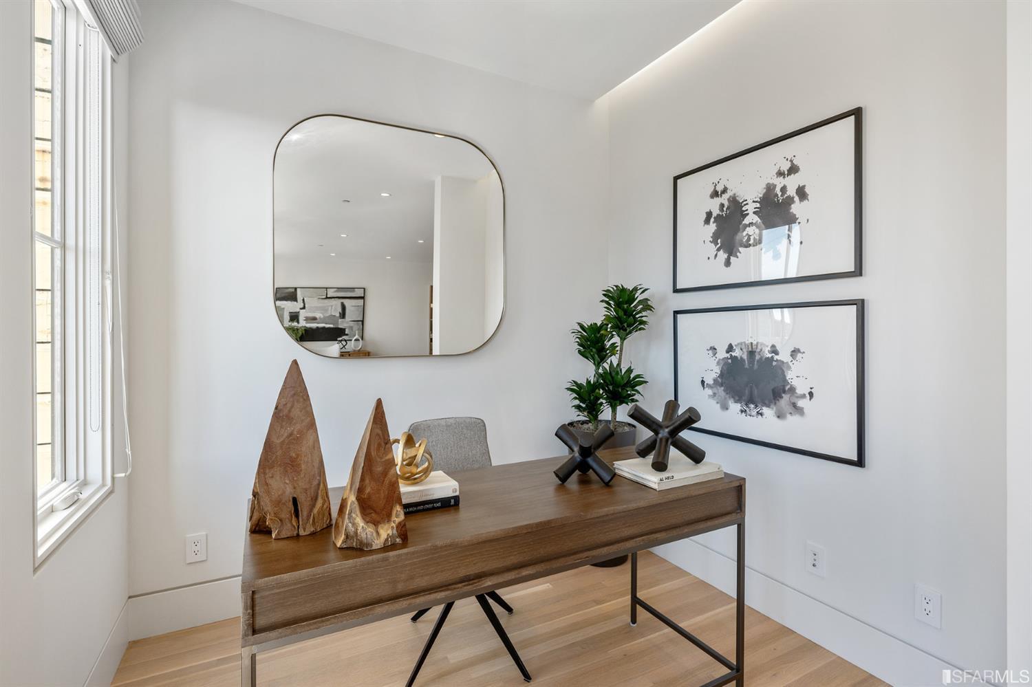 1250 Leavenworth Street Unit: 2