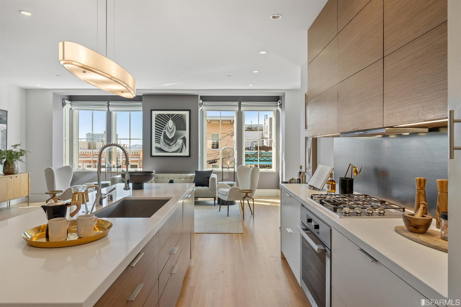 1250 Leavenworth Street Unit: 2