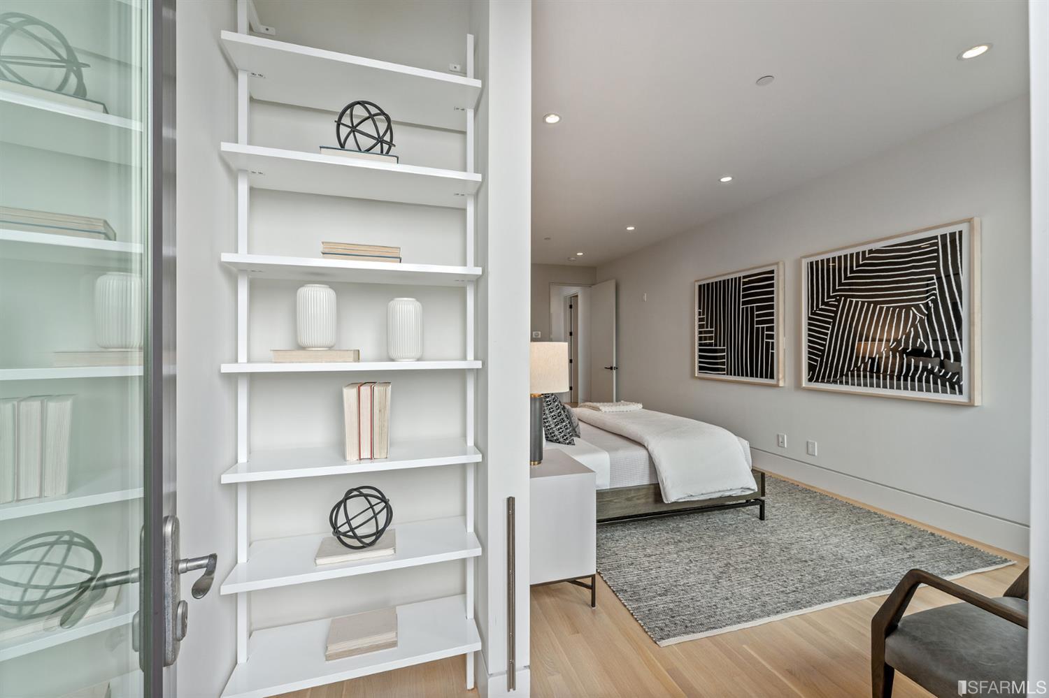 1250 Leavenworth Street Unit: 2