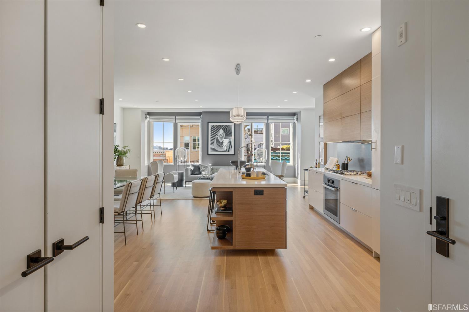 1250 Leavenworth Street Unit: 2