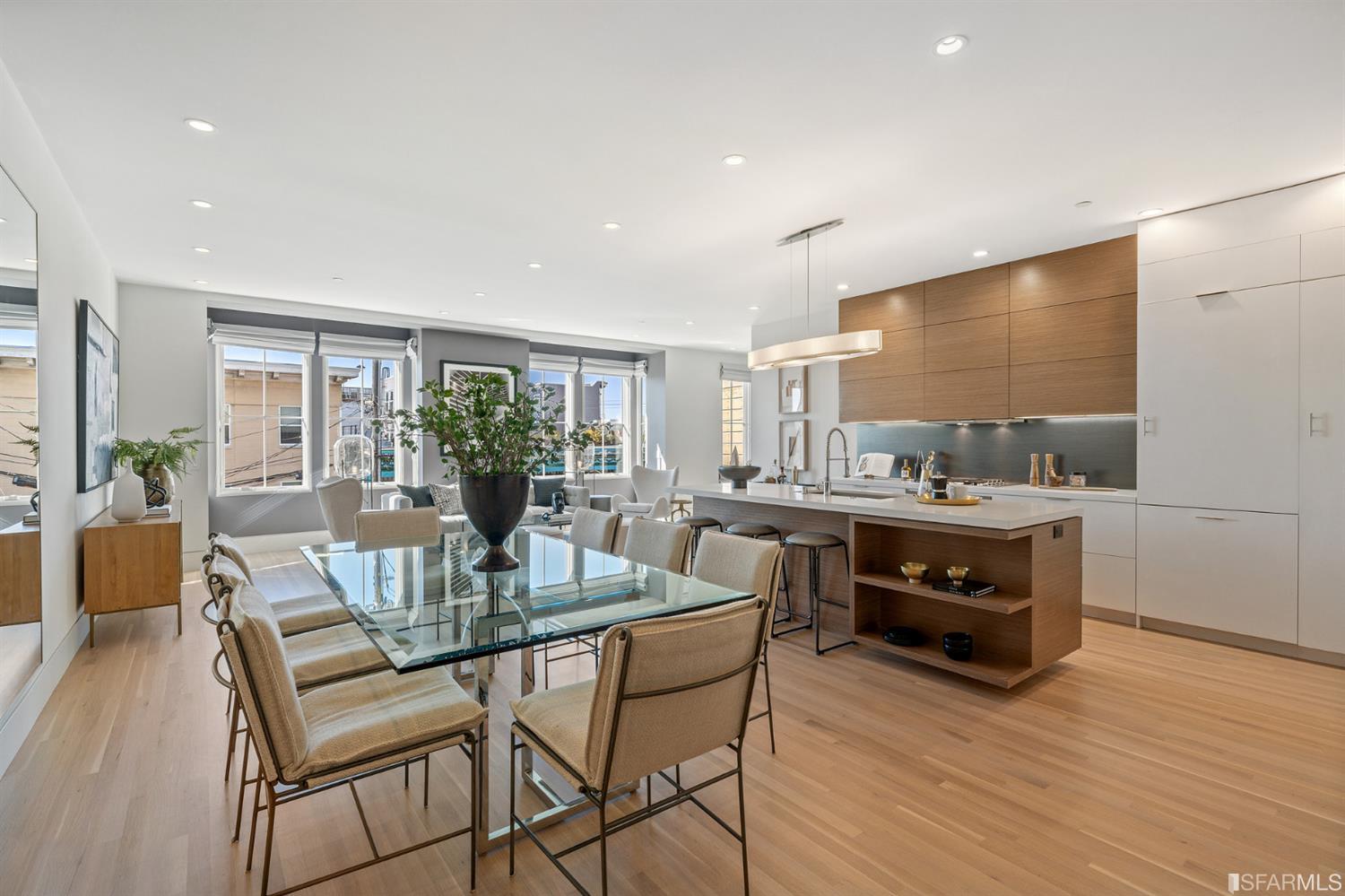 1250 Leavenworth Street Unit: 2