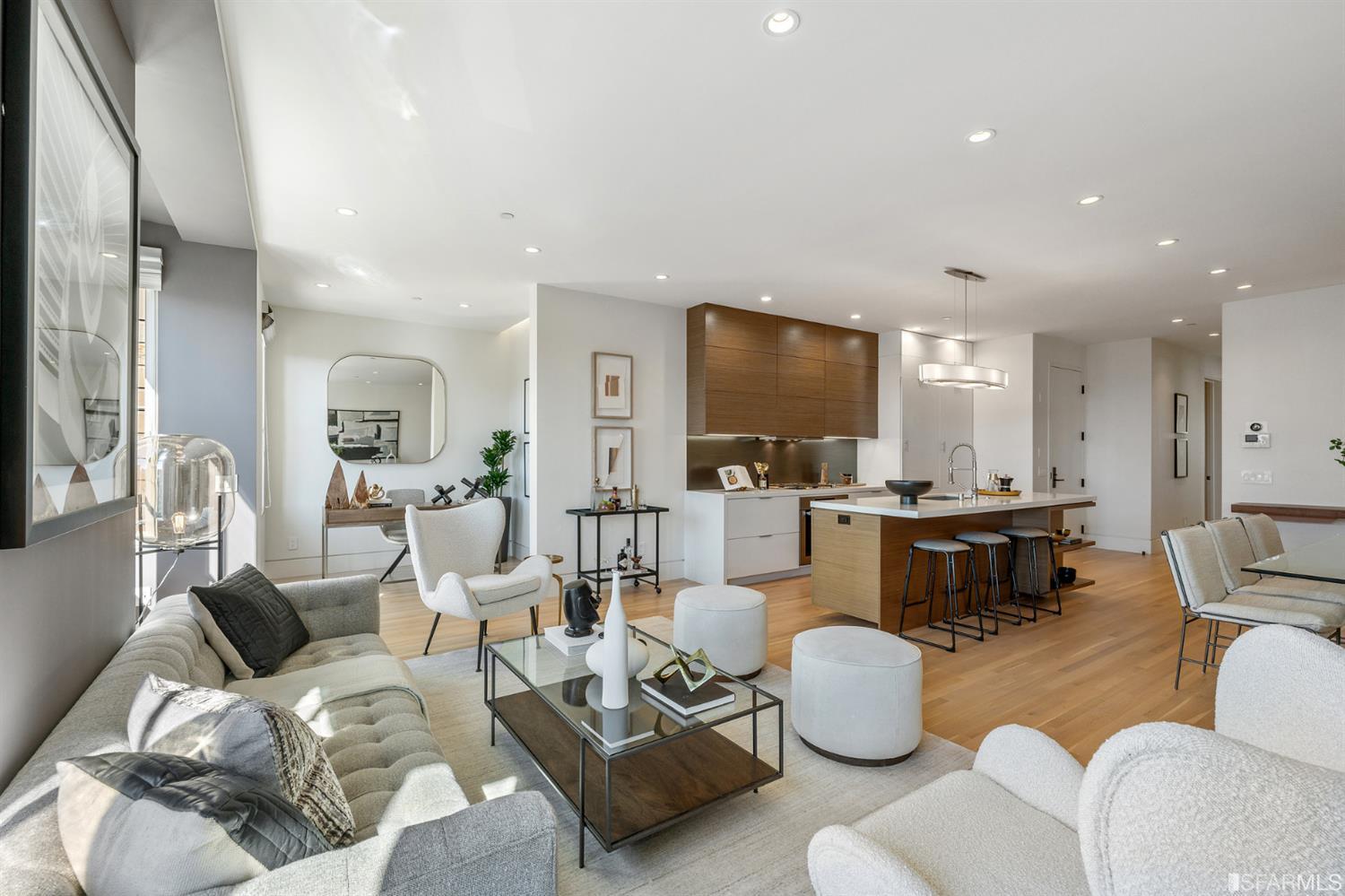 1250 Leavenworth Street Unit: 2