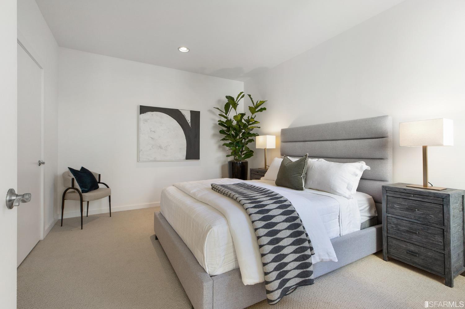 1521 Sutter Street Unit: 404