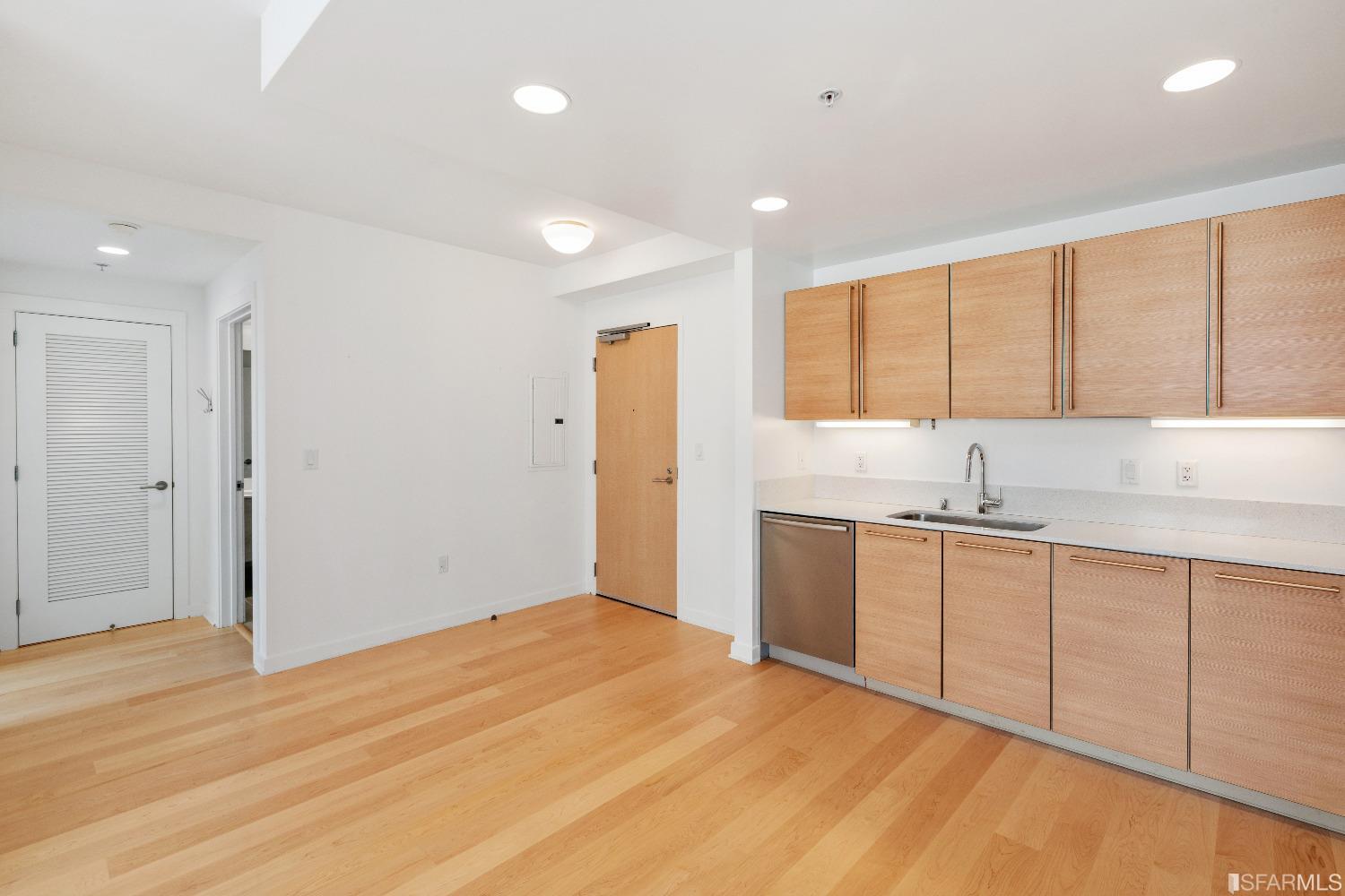1160 Mission Street Unit: 1412