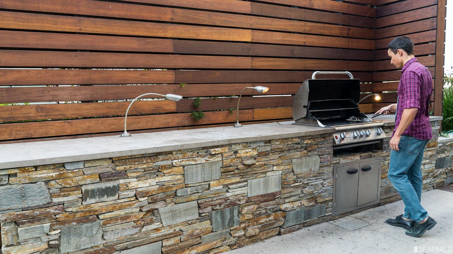 1160 Mission Street Unit: 1604