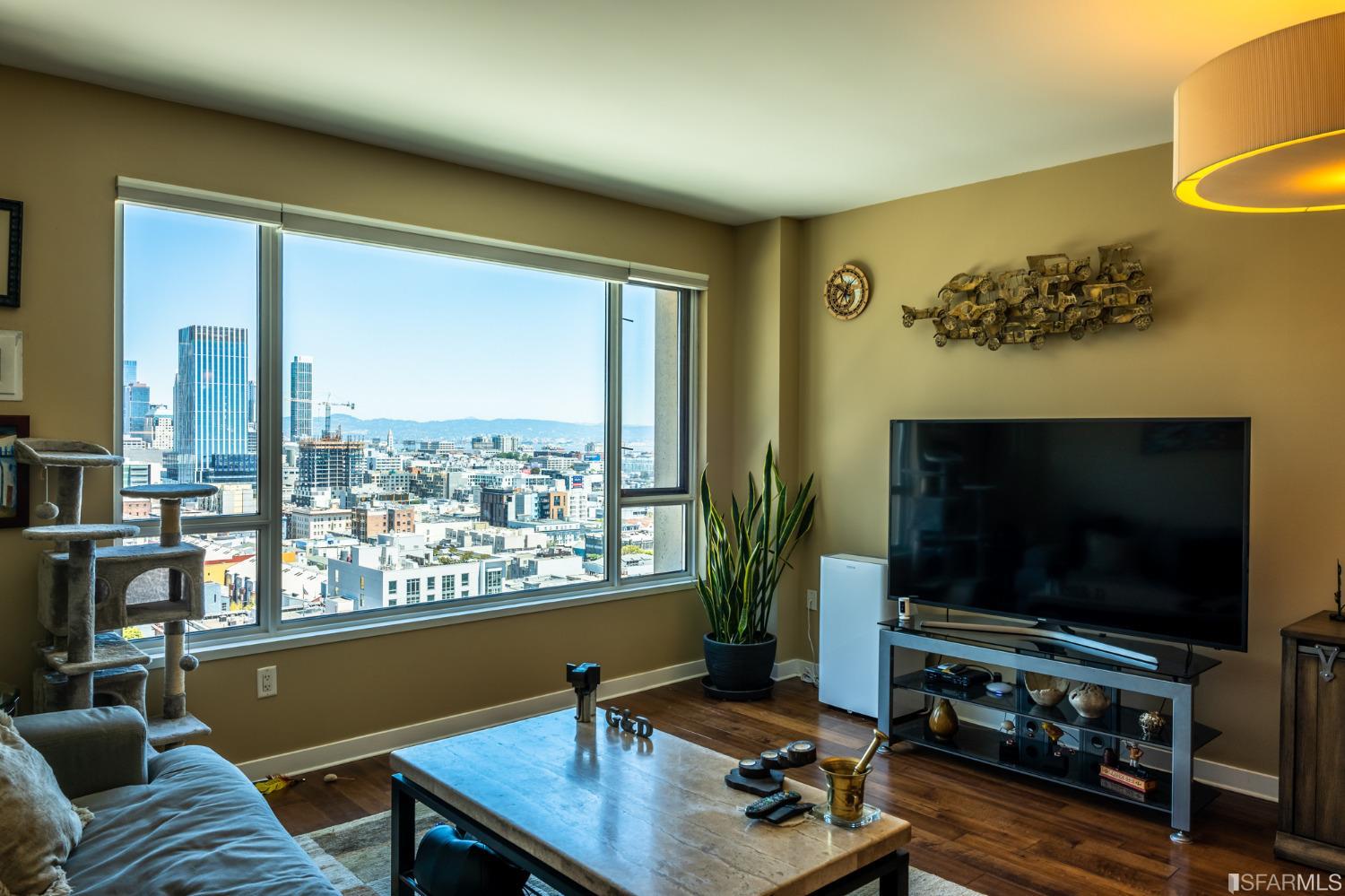 1160 Mission Street Unit: 1604