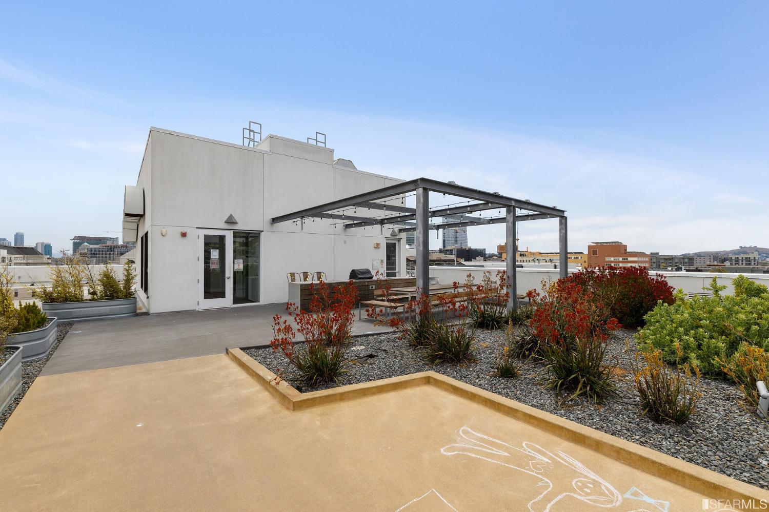 300 Ivy Street Unit: 312