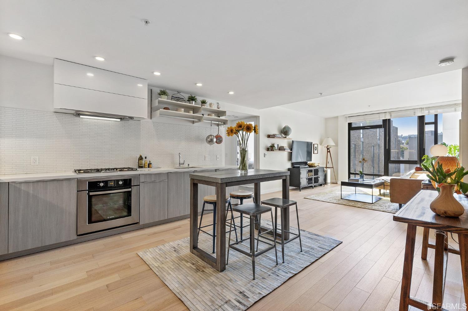 300 Ivy Street Unit: 312