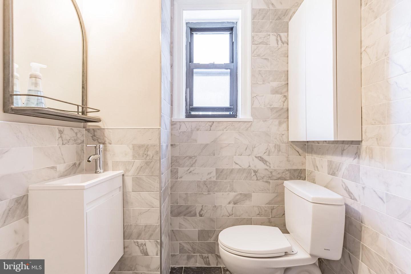 2100 19TH STREET NW Unit: 605