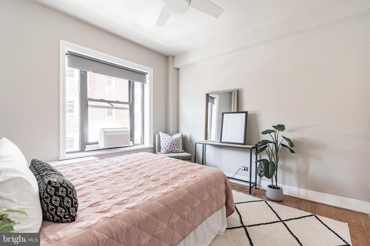 2100 19TH STREET NW Unit: 605
