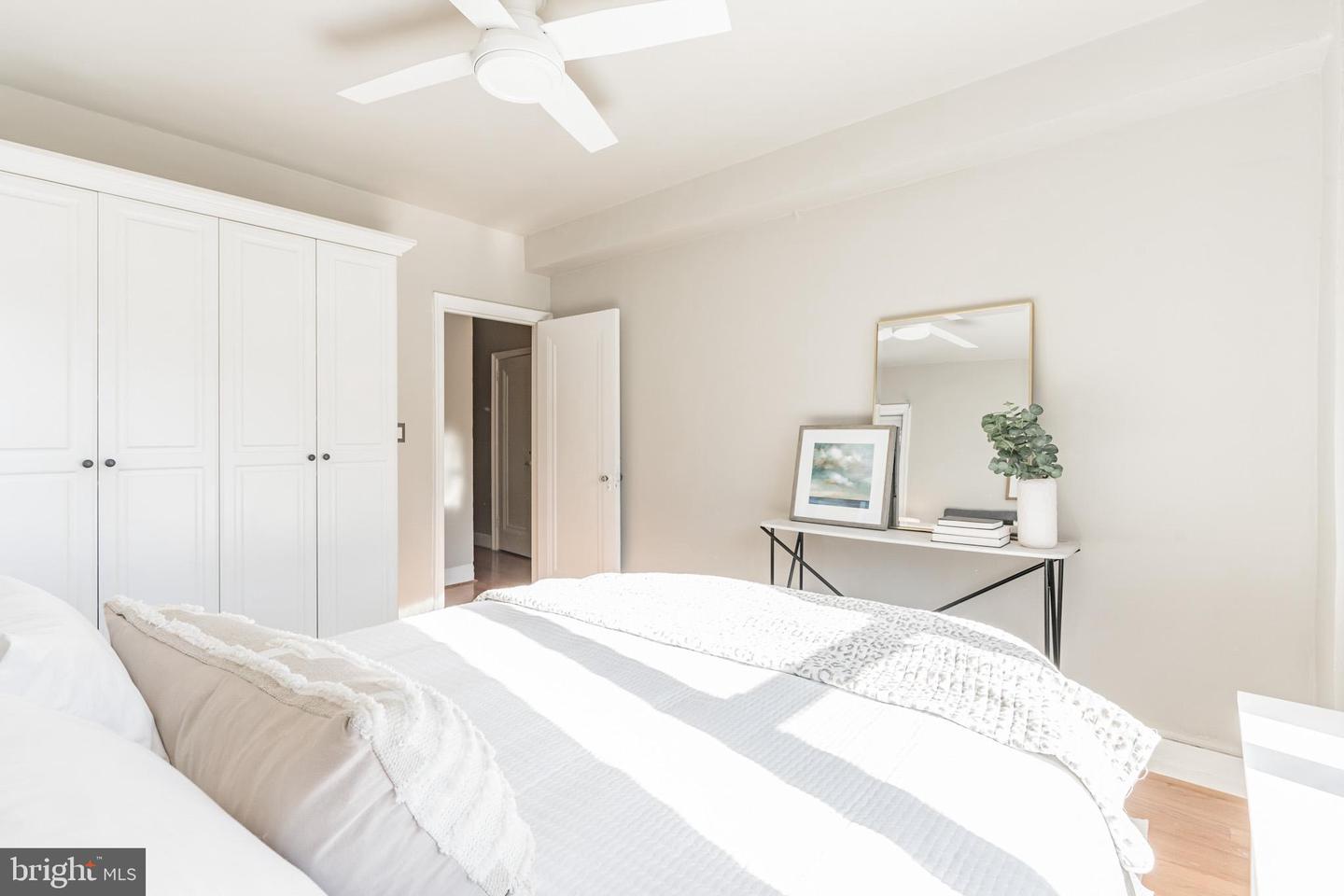 2100 19TH STREET NW Unit: 605