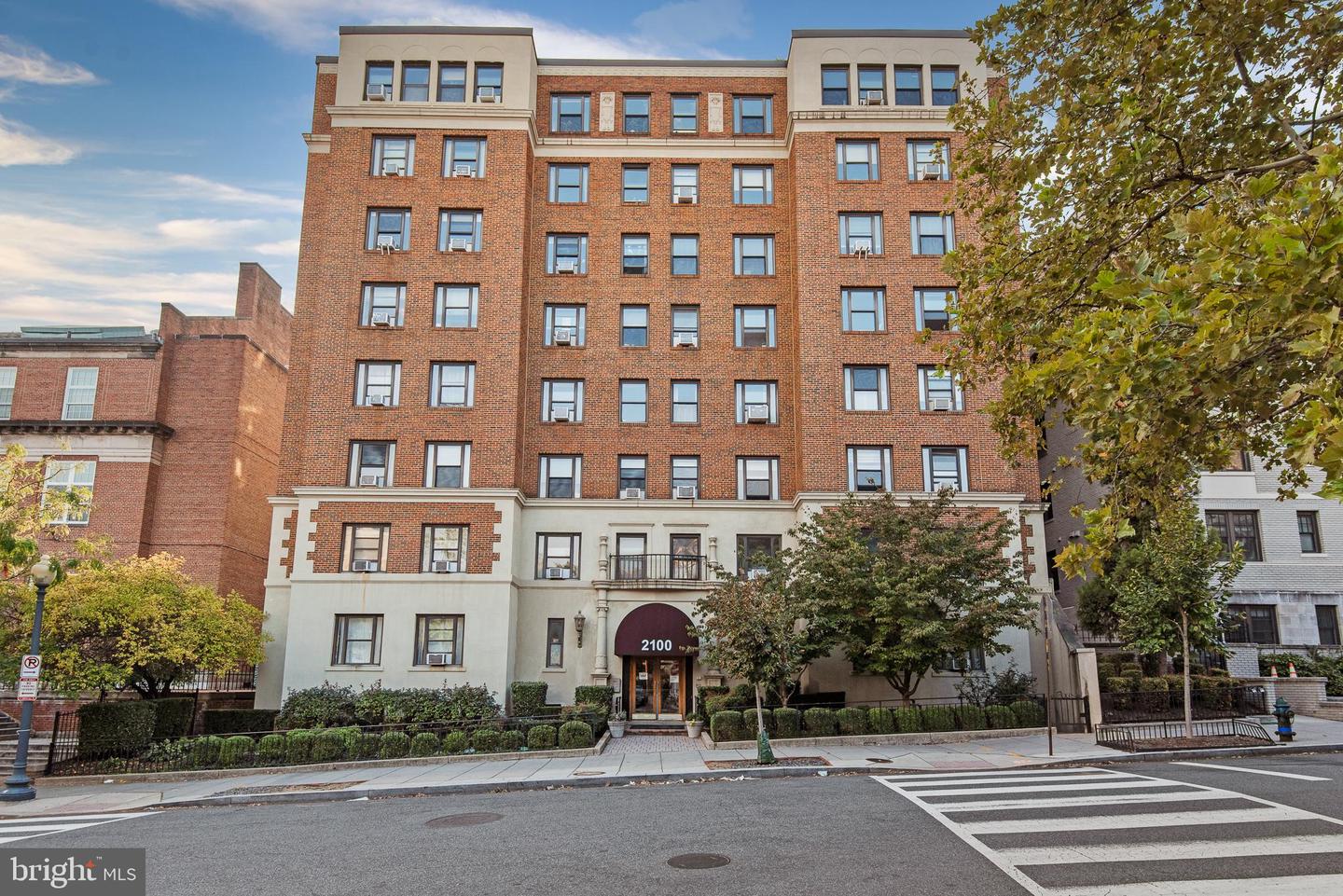 2100 19TH STREET NW Unit: 605