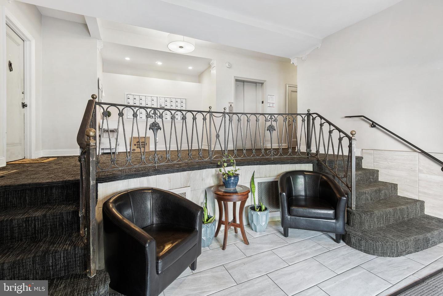2100 19TH STREET NW Unit: 605
