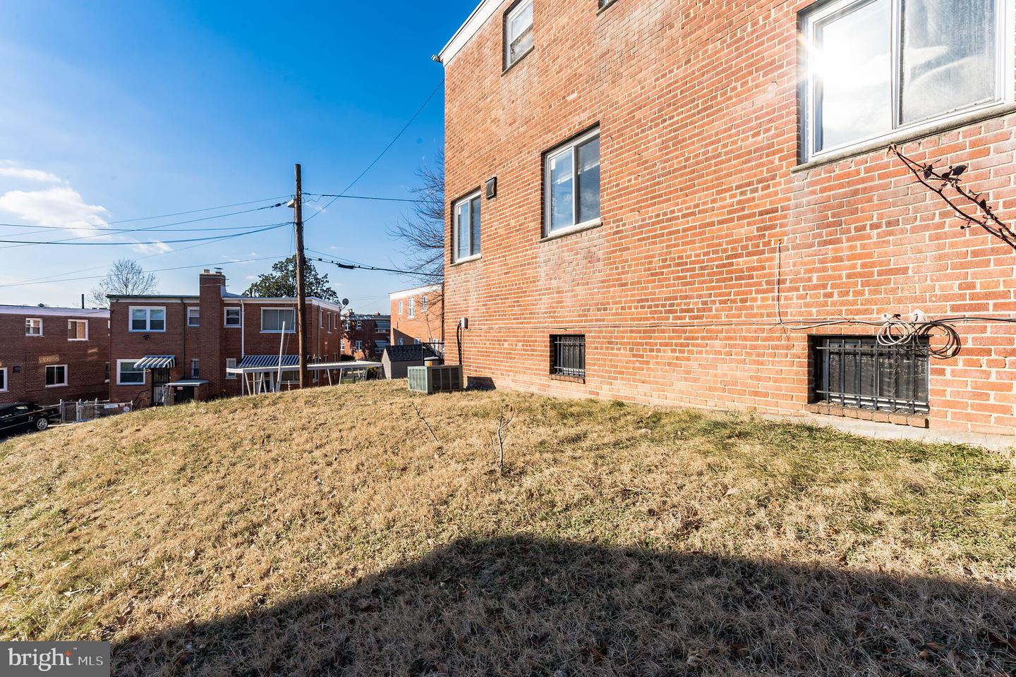 1261 GALLATIN STREET NE
