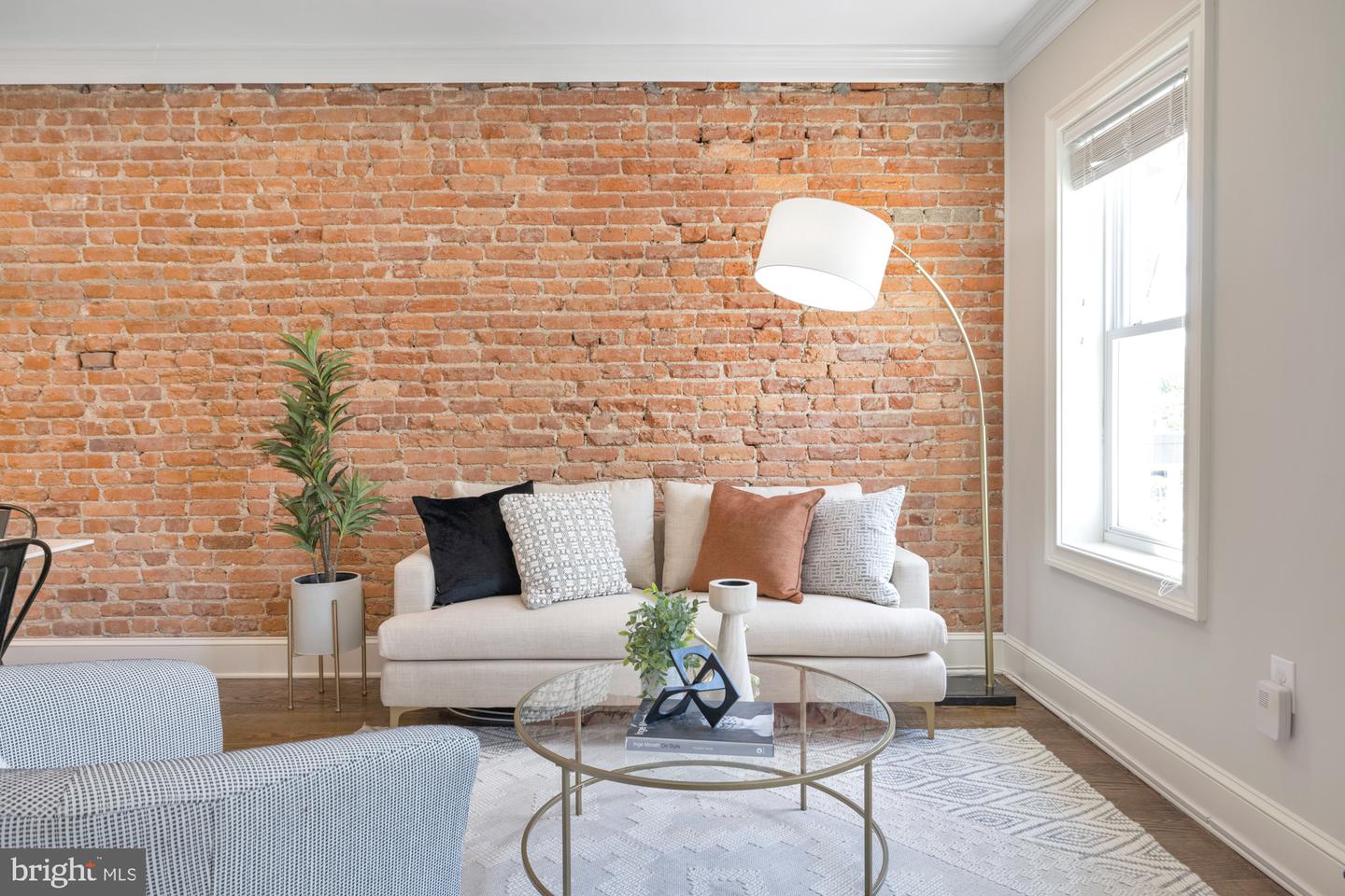 1732 BAY STREET SE Unit: 1