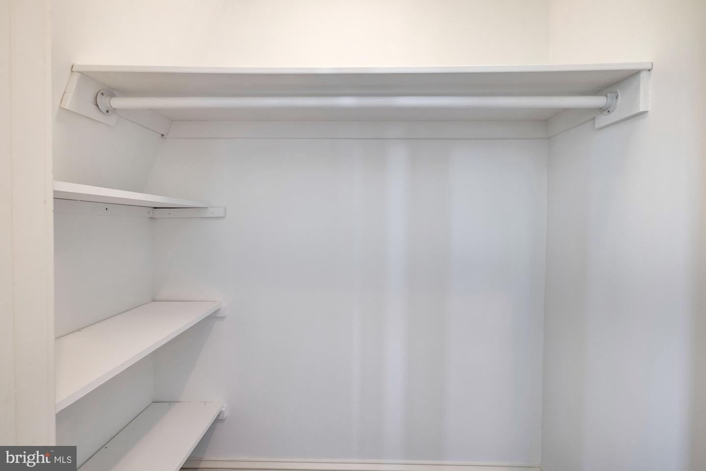 1732 BAY STREET SE Unit: 1