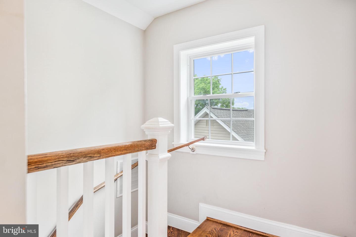 2704 BRENTWOOD ROAD NE