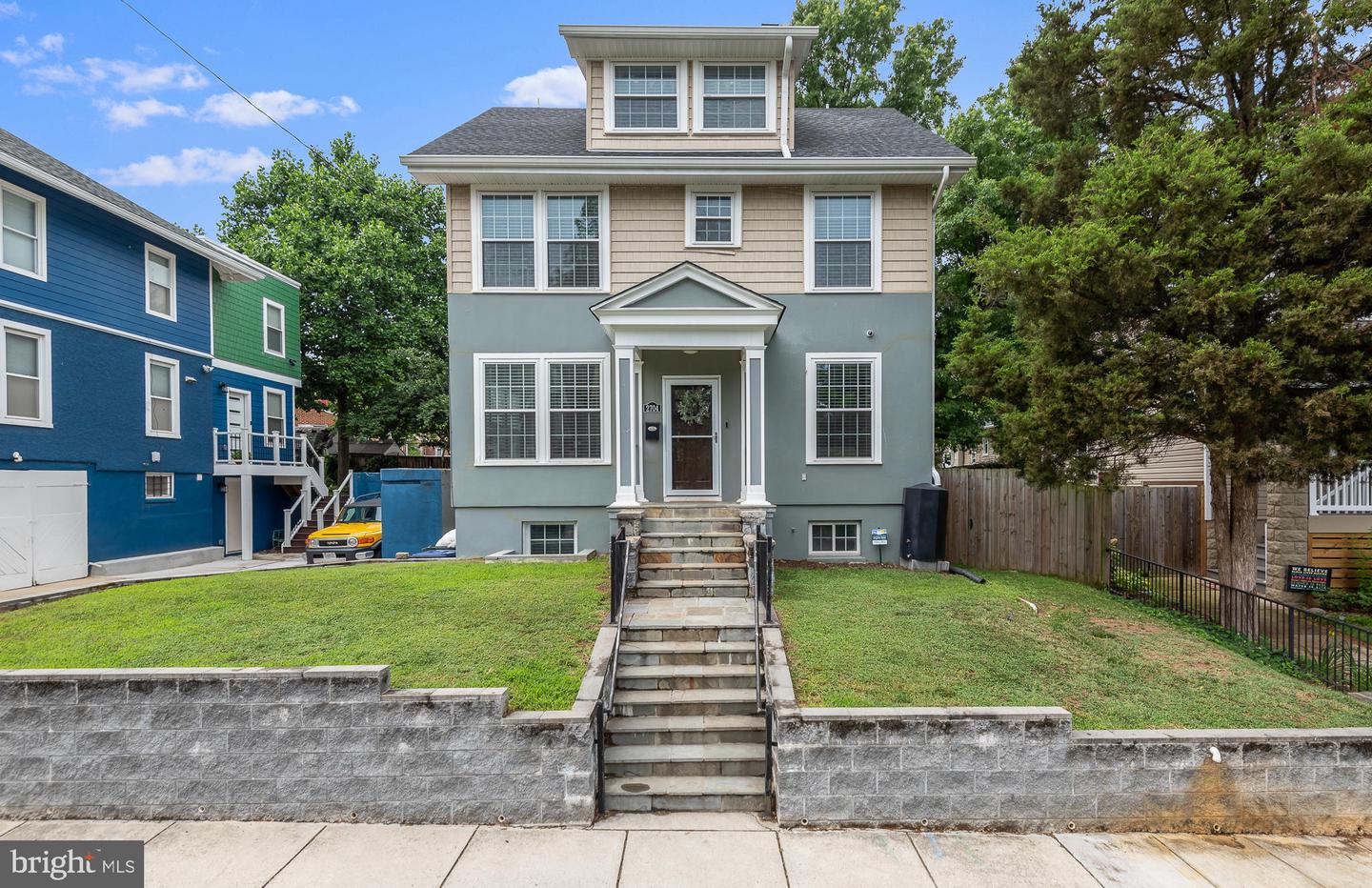 2704 BRENTWOOD ROAD NE