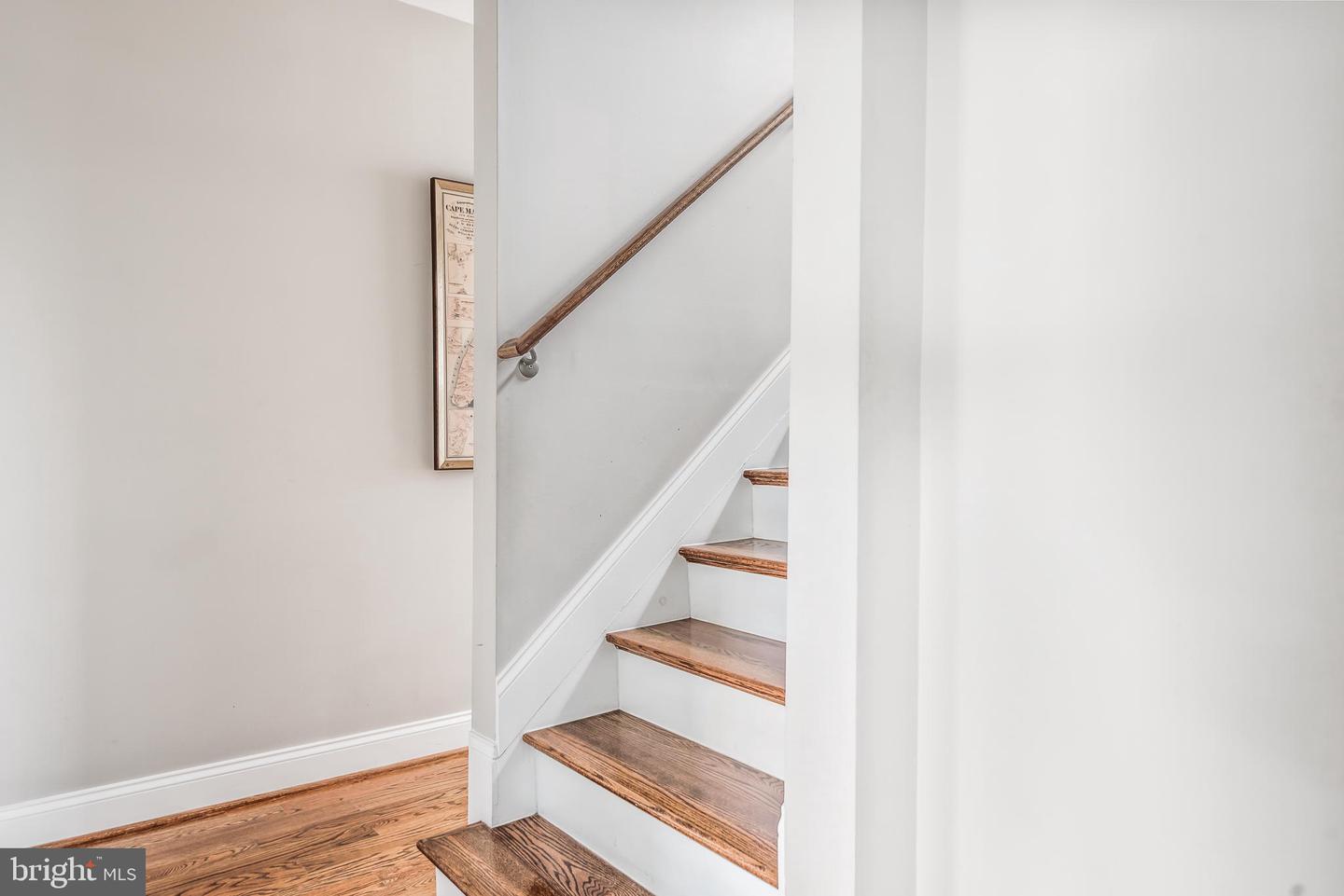 2704 BRENTWOOD ROAD NE