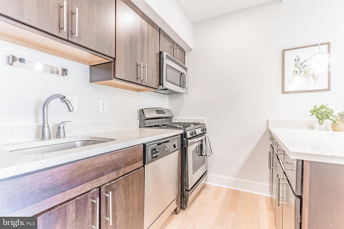 1907 3RD STREET NW Unit: 203