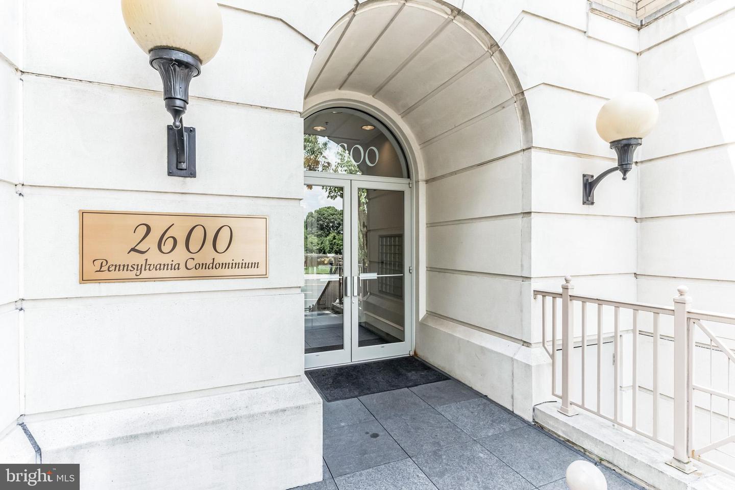 2600 PENNSYLVANIA AVENUE NW Unit: 301
