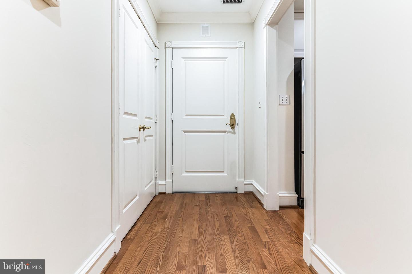 2600 PENNSYLVANIA AVENUE NW Unit: 301