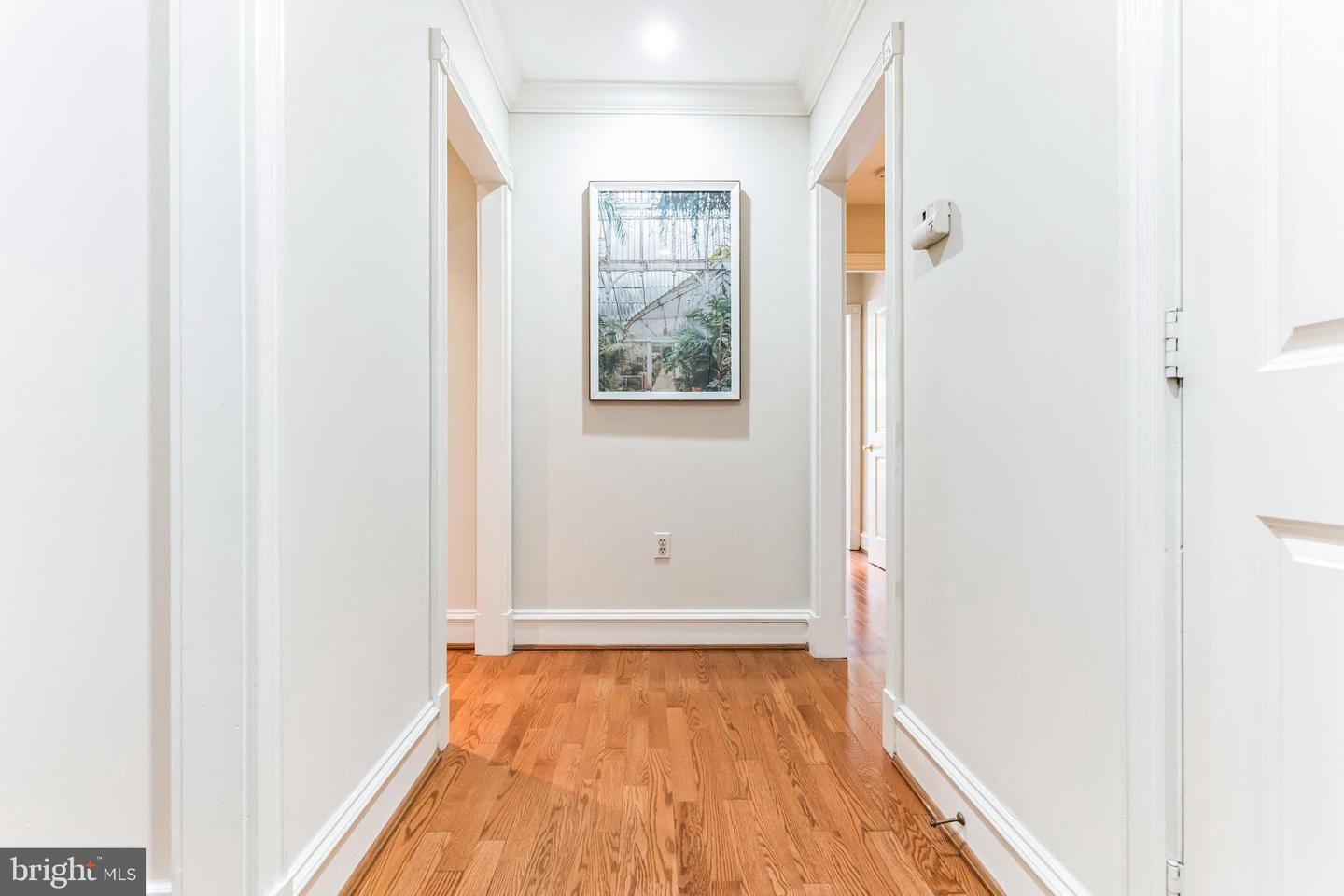 2600 PENNSYLVANIA AVENUE NW Unit: 301