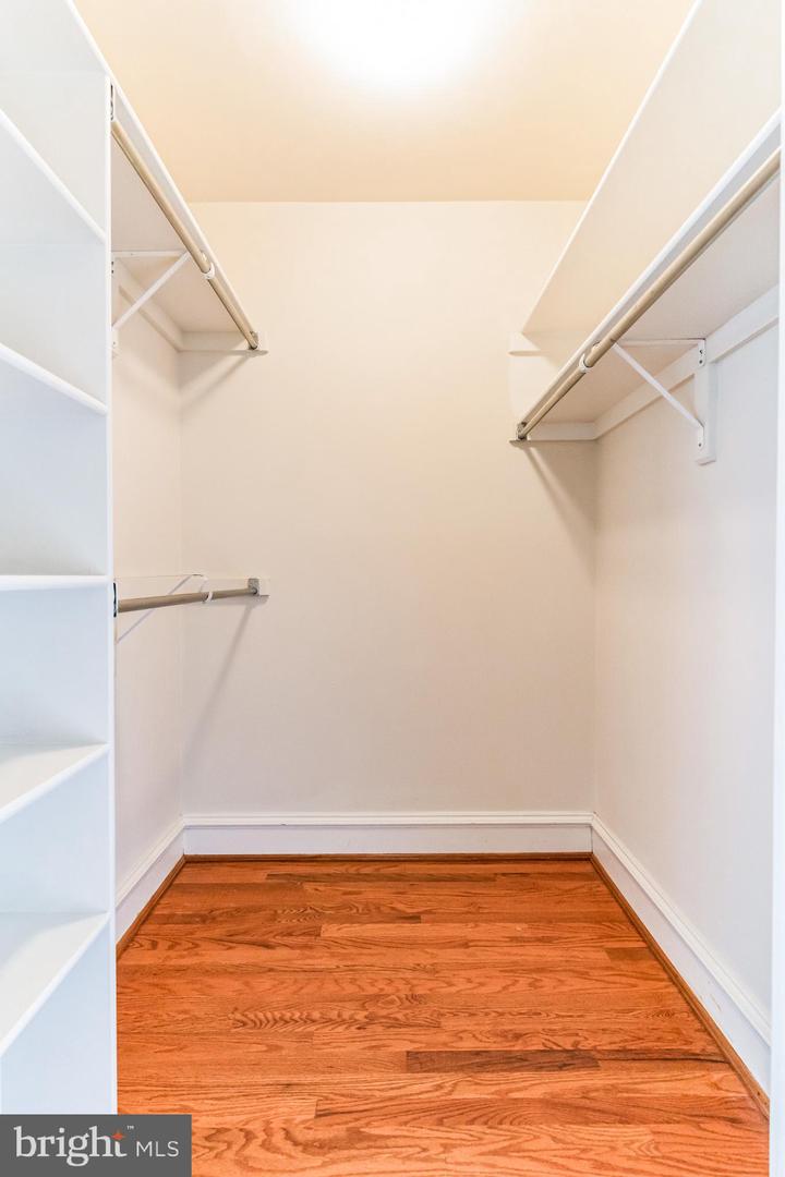 2600 PENNSYLVANIA AVENUE NW Unit: 301