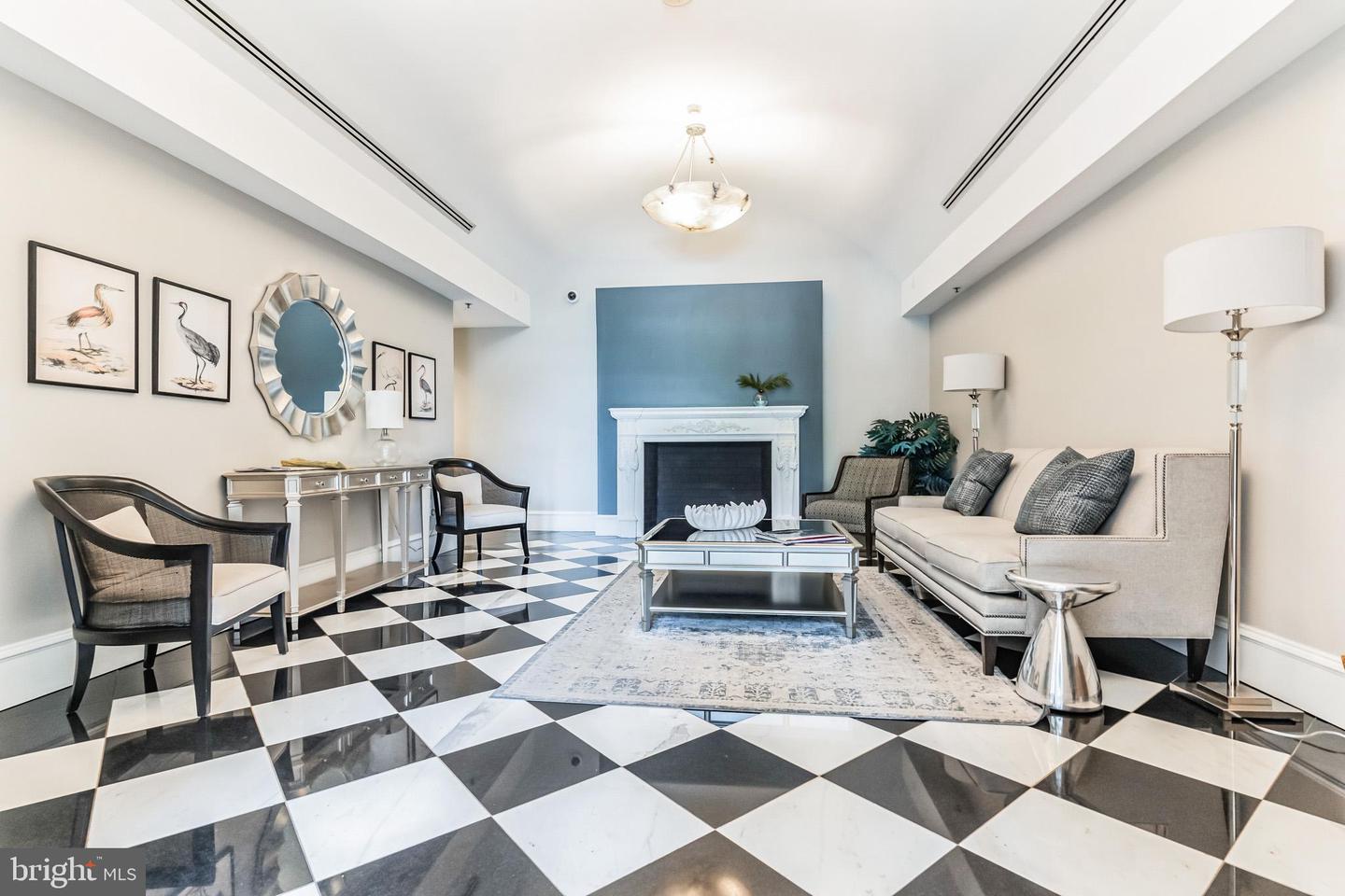 2600 PENNSYLVANIA AVENUE NW Unit: 301