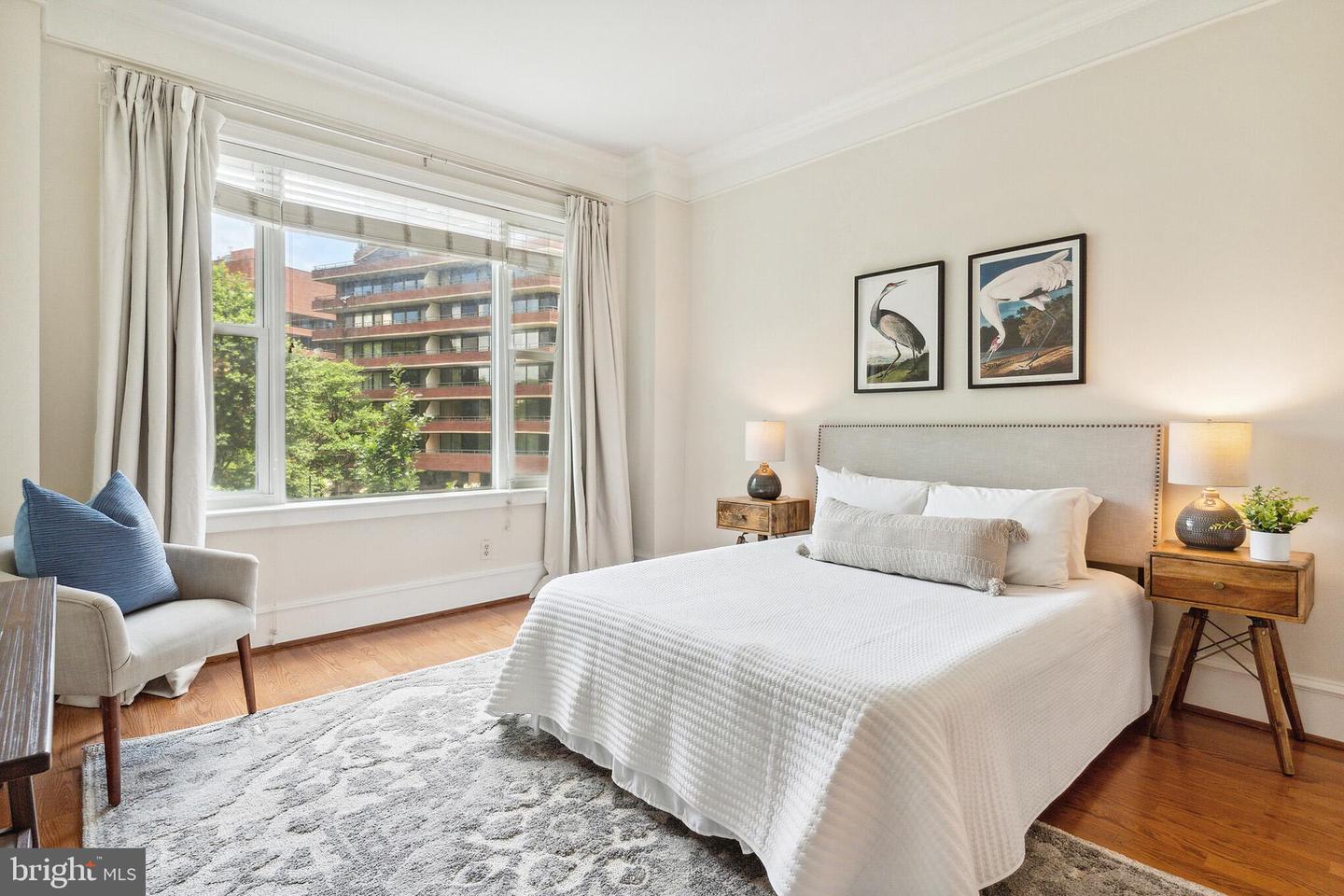 2600 PENNSYLVANIA AVENUE NW Unit: 301