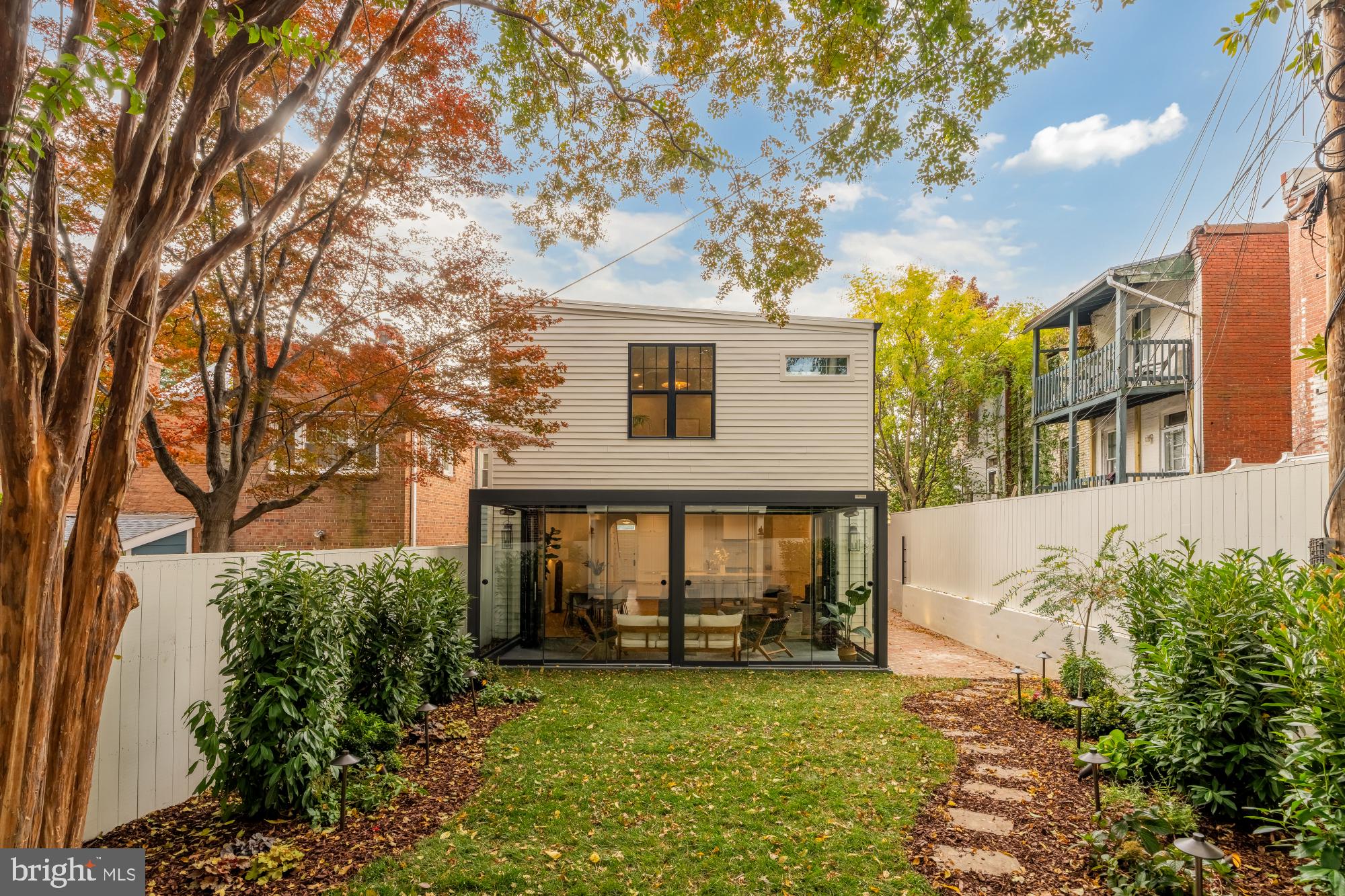 3277 PROSPECT STREET NW