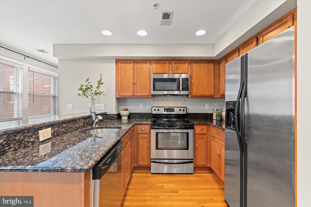 1628 C STREET SE Unit: 202