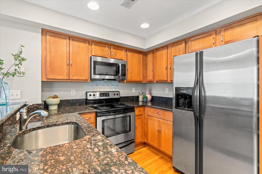 1628 C STREET SE Unit: 202