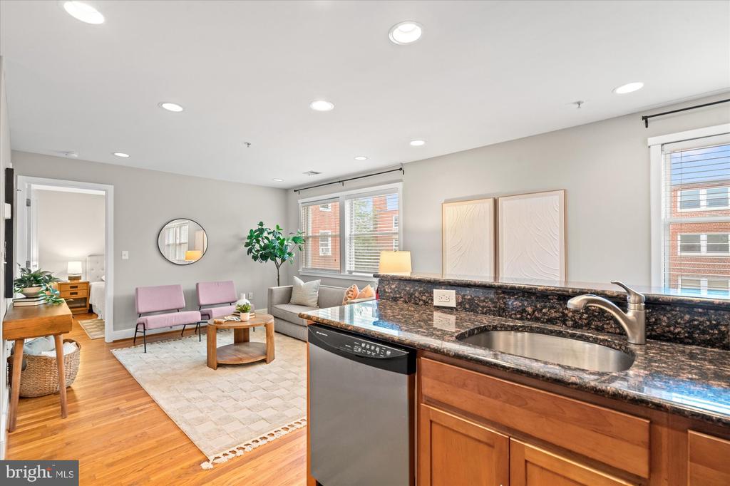 1628 C STREET SE Unit: 202