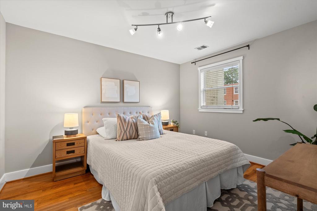1628 C STREET SE Unit: 202