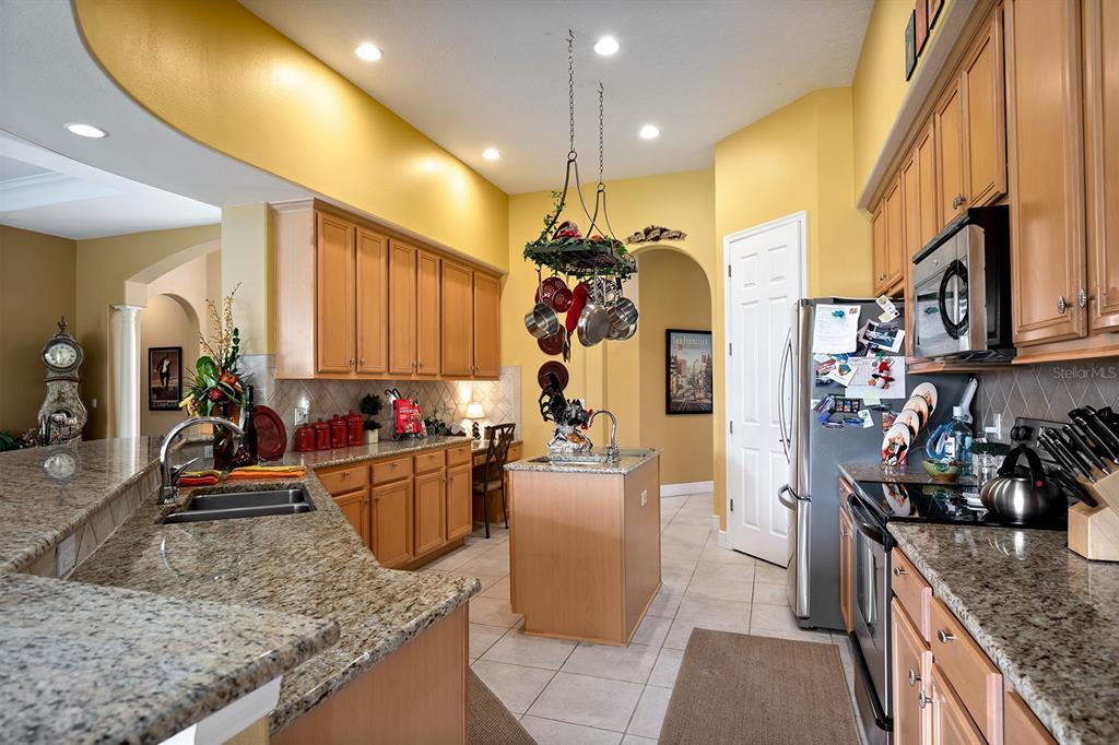 1553 SHADOWMOSS CIRCLE