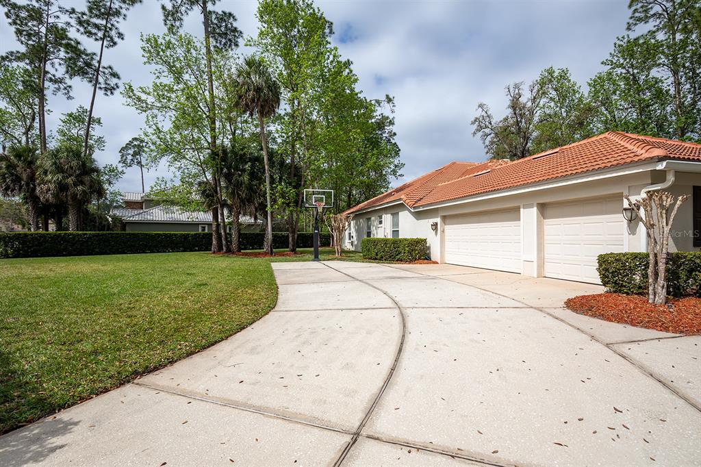 1553 SHADOWMOSS CIRCLE