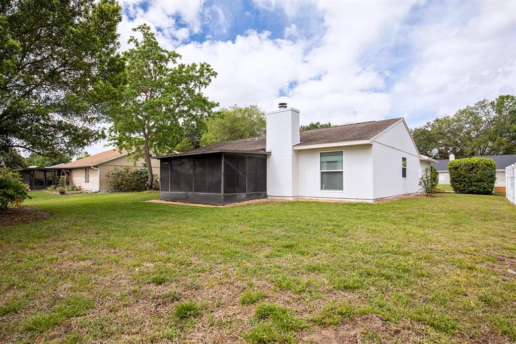7797 MURCOTT CIRCLE
