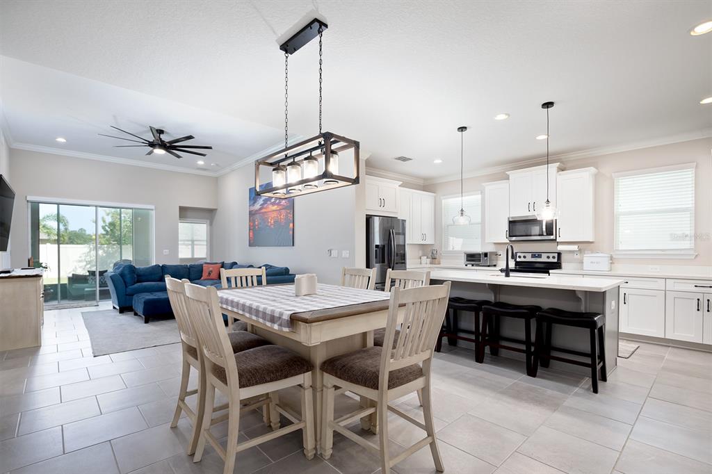 2216 DONAHUE DRIVE