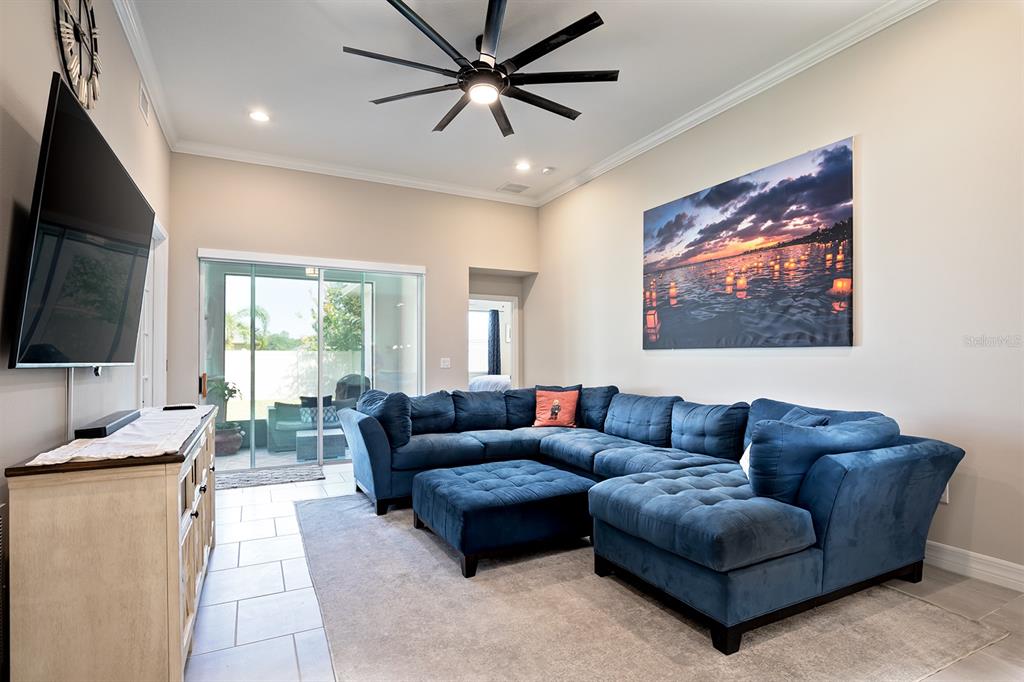2216 DONAHUE DRIVE