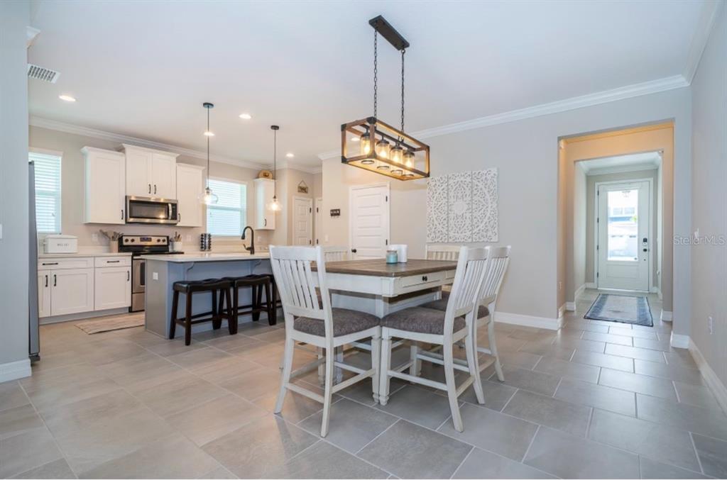 2216 DONAHUE DRIVE