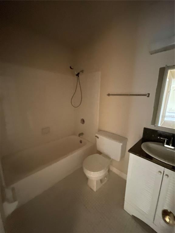 3057 AARON BURR AVENUE Unit: 2
