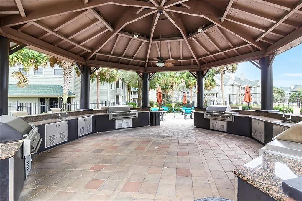 6004 WESTGATE DRIVE Unit: 302