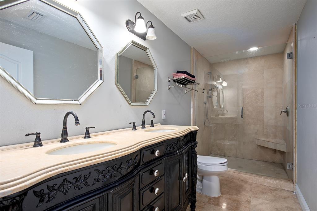 204 RIVER BEND COURT