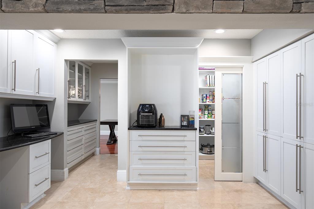 204 RIVER BEND COURT