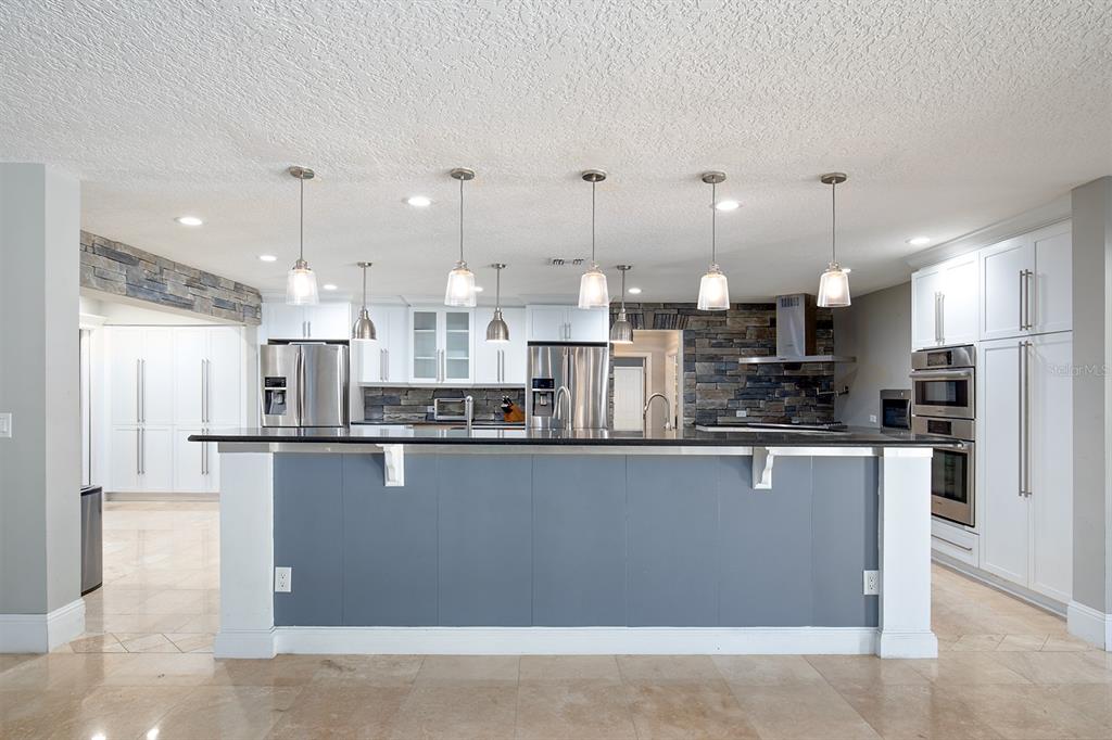 204 RIVER BEND COURT